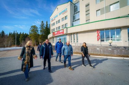 Губернатор Югры Руслан Кухарук посетил гостиницы «Олимпийская» и «На семи холмах»